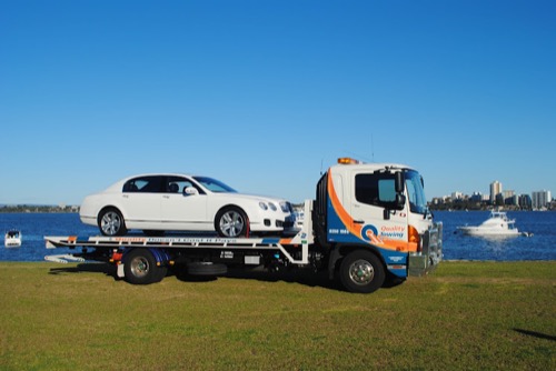 Quality Towing & Tilt Tray Service