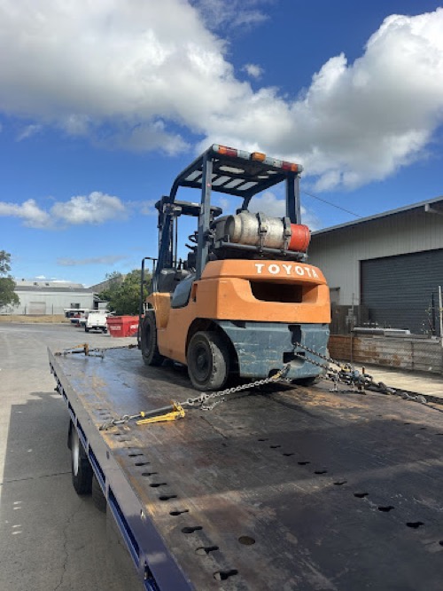 Tappo's Towing & Transport