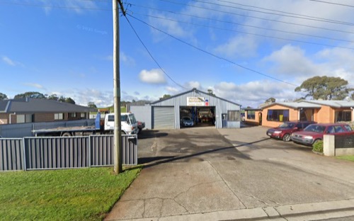 Youngs Garage. Towing service.